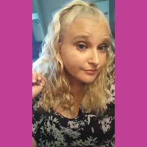 Meet your Posher, Ariane